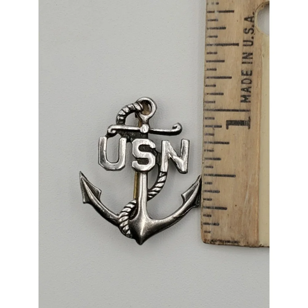 VINTAGE WWII Era USN Sterling Silver Anchor Sweetheart Pin Brooch Navy Military